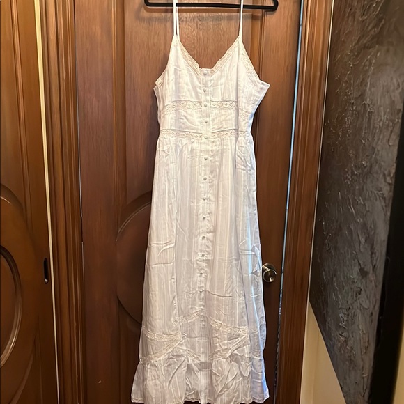 New White Lace Trim Striped Dress - Picture 2 of 16